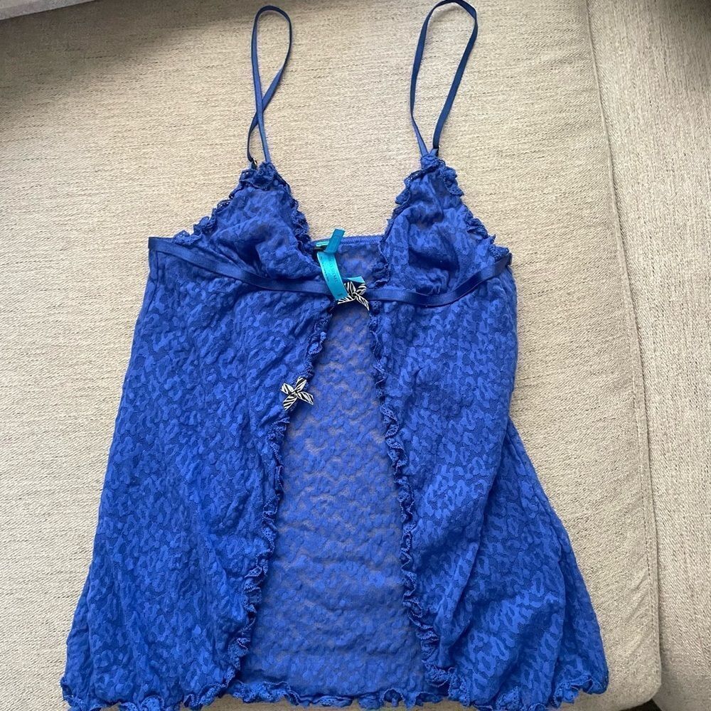 Y2K Victoria’s Secret Blue Lace Open Camisole Top